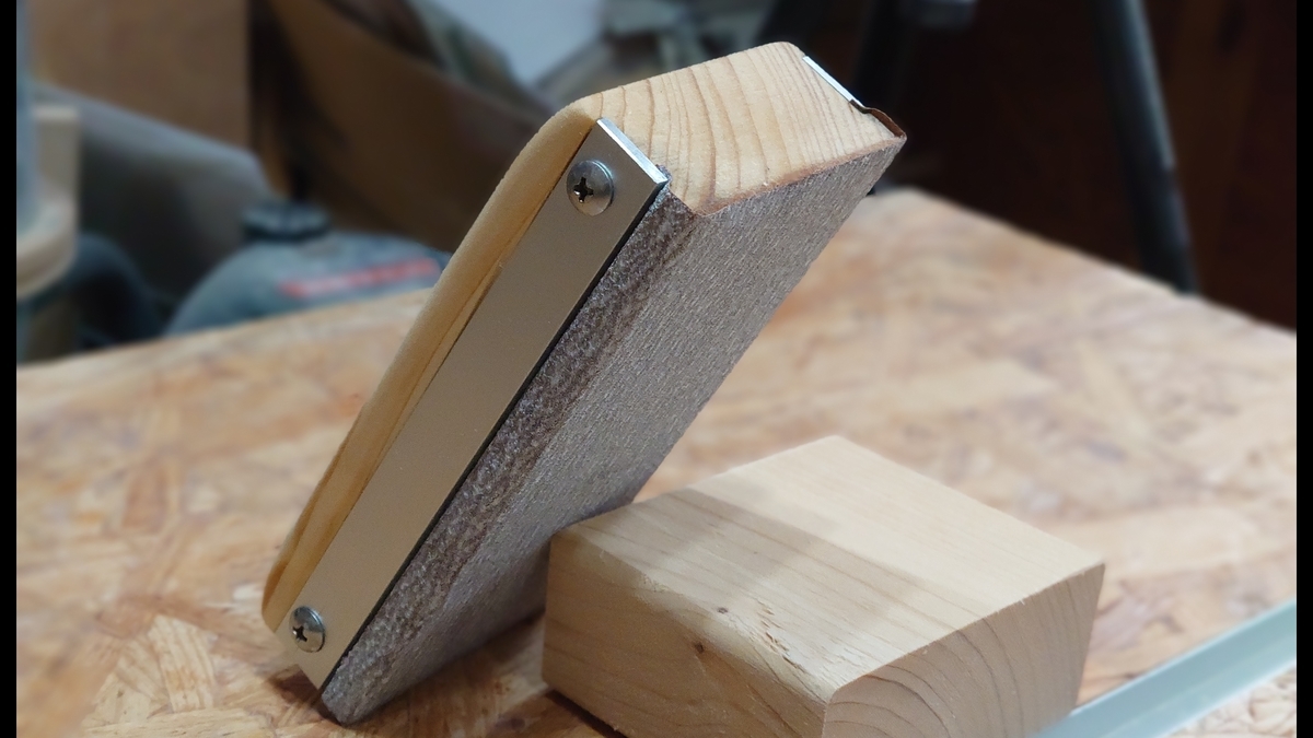 Amazon.co.jp: KaminoKa ハンドサンダー 紙やすり15枚セット粗目・中目・細目クッショングリップ スポンジパッド :DIY・工具・ガーデン