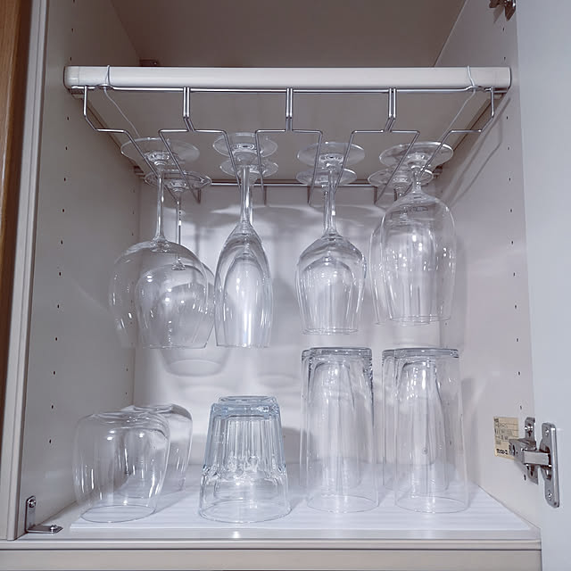 ワインラック 壁掛け式 ワイングラスラック、赤ワイン収納 おしゃれラック、酒ボトルの表示棚、多機能ワインキャビネットディスプレイラッAmazon.co.jp 売れ筋ランキング: ワインキャビネット の中で最も人気のある商品です