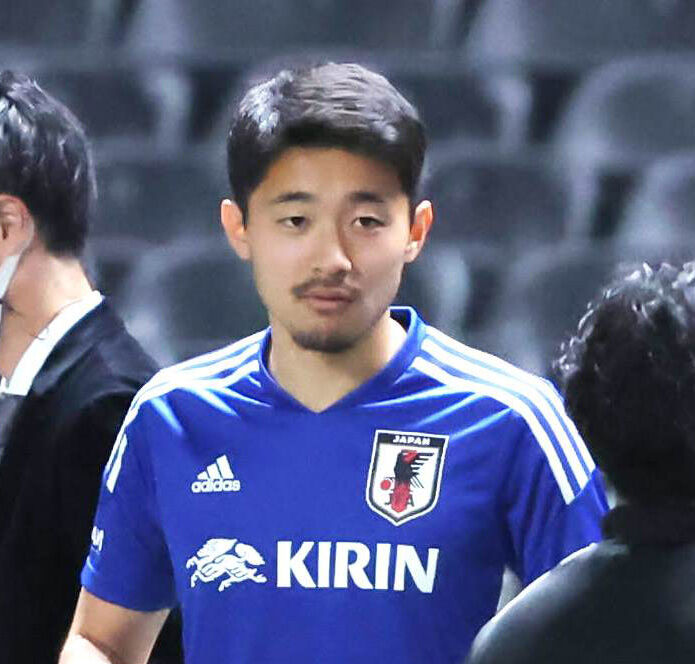 菅原由勢、飛躍の2023年エールディヴィジ年間最高右SB の候補者に「菅原 はチームに欠かせない存在」theWORLD ザ・ワールド 世界のあらゆるスポーツを楽しもう