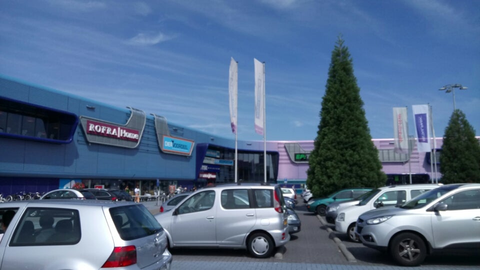 三度の飯より買い物が好き🛍️な私のアウトレット紹介🏬ma moitié🍊-Europe生活ときどき呟き