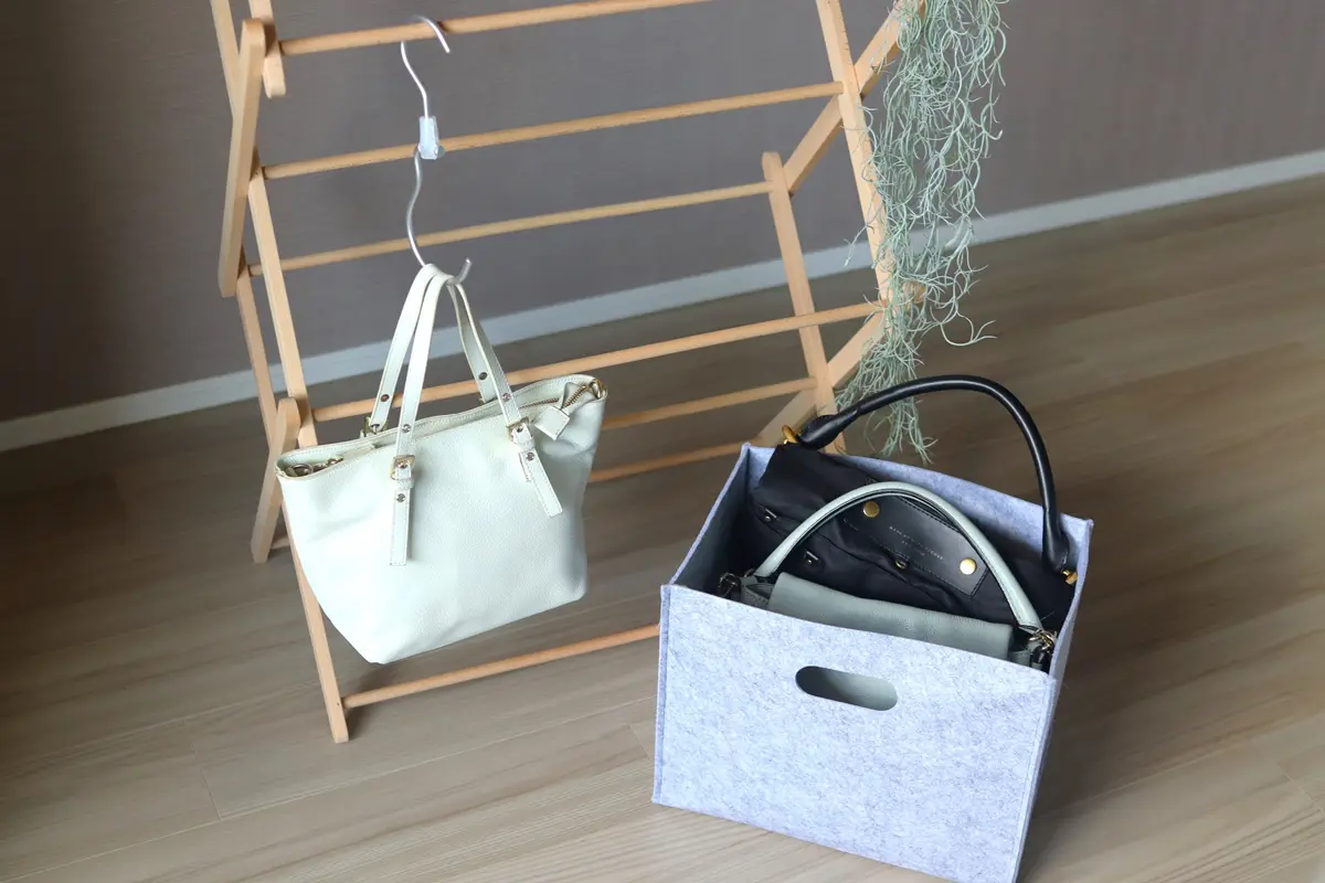 バッグ中のぐちゃぐちゃになっちゃう人 ダイソー へ集合♡収納力半端ない神ヒット商品5選michill byGMO ミチル