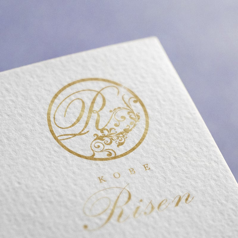 優雅さと高級感！大人の落ち着きが感じられる「エレガントなロゴ」20選 - 発注者向けノウハウ