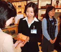 百貨店・デパートの仕事の種類と業務内容とは？採用ブログピアスグループ 美容職採用サイト