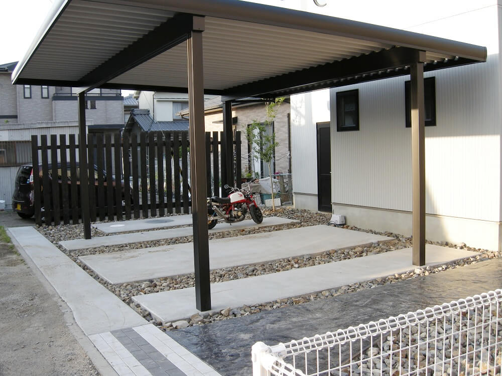 敷地の形状に合わせたアプローチと広い駐車スペースの新築外構アイディアいっぱいお庭ブログ