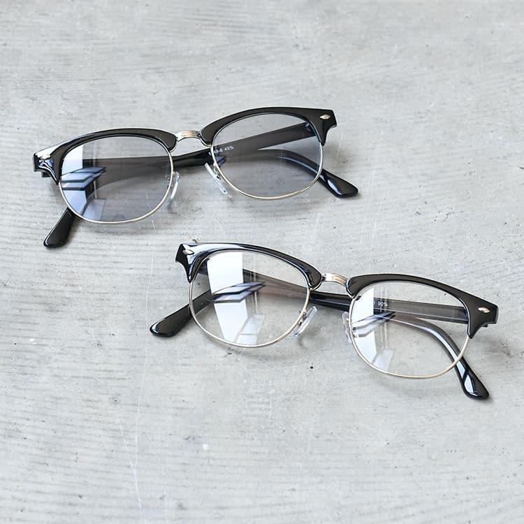 459 サラリーマン 日本人 一人 メガネ 笑顔 Stock Photos, High-Res Pictures, and Images -Getty Images