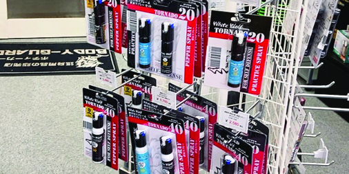 Amazon.co.jp: アーマージャパンオリジナル 催涙スプレー フォッガーモデル AJ-601本: スポーツ＆アウトドア