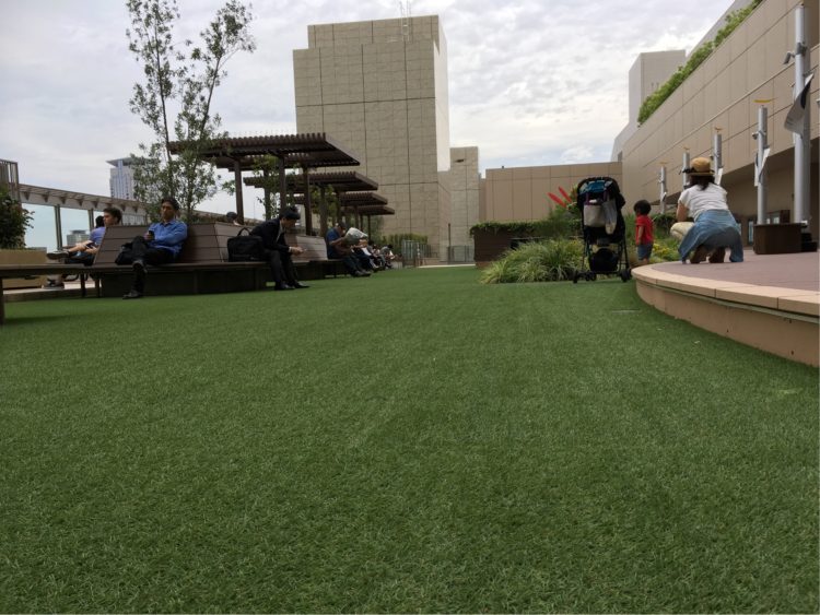 風の広場大阪ステーションシティ