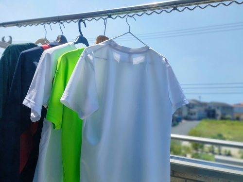 道路沿いのベランダ干しは大丈夫