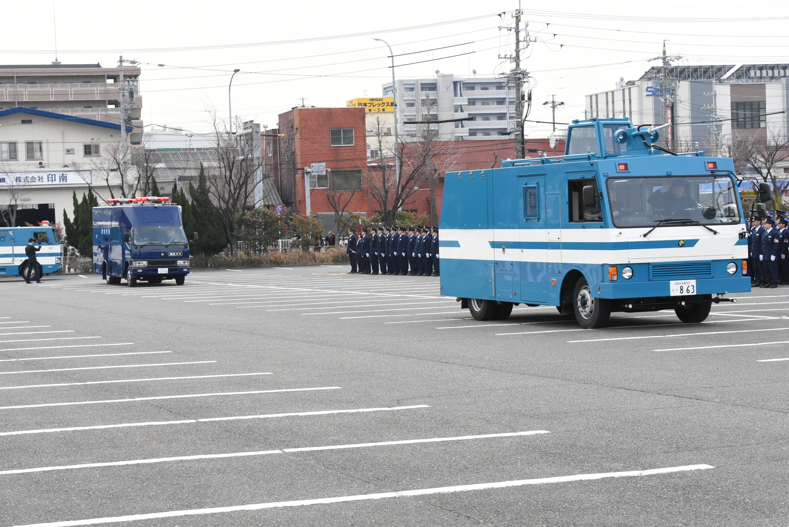 迫力の重装備！フランス警察装備品やセキュリティーの見本市『ミリポール』を訪問octane.jp美しい車と暮らす