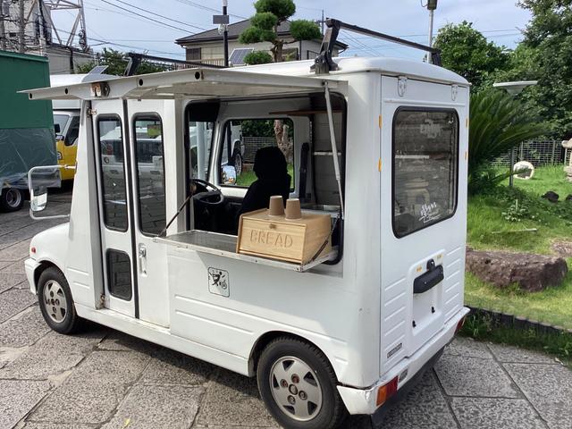 集配業務専用車「アトラス ウォークスルーバン」「ダットサントラック ウォークスルーバン」新発売