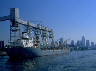 鈴木 諭 : 平成21年度「社会貢献者表彰」受賞者紹介