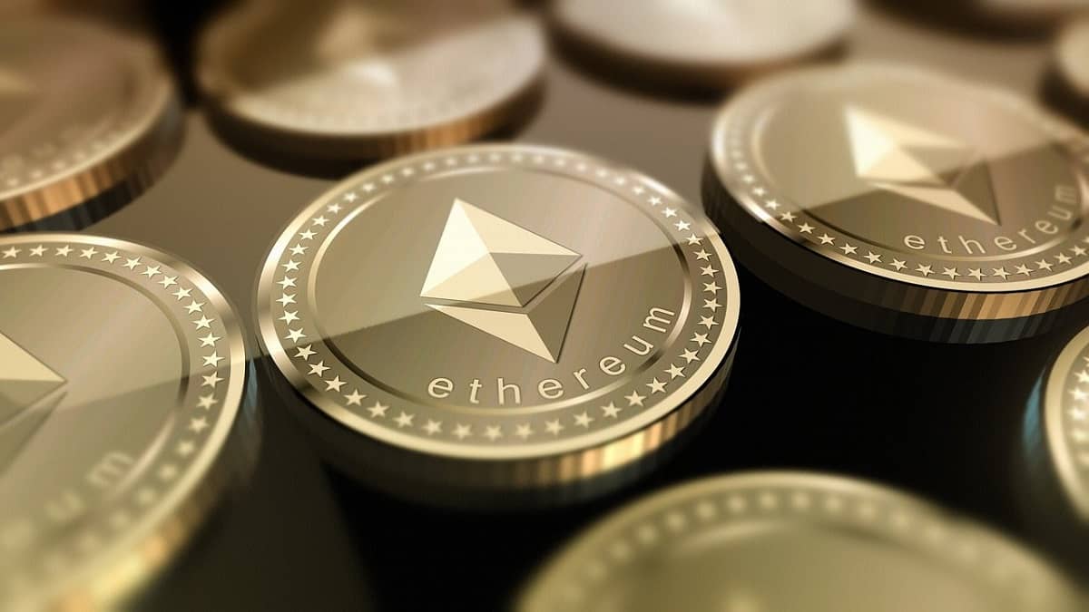 EthereumETHПрогноз цены 2035 — PricePredictions.com