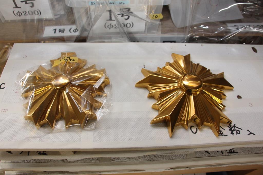 輝きあせぬ警察紋章 福井の廣部硬器、セラミックス焼成に独自技術 - 日本経済新聞