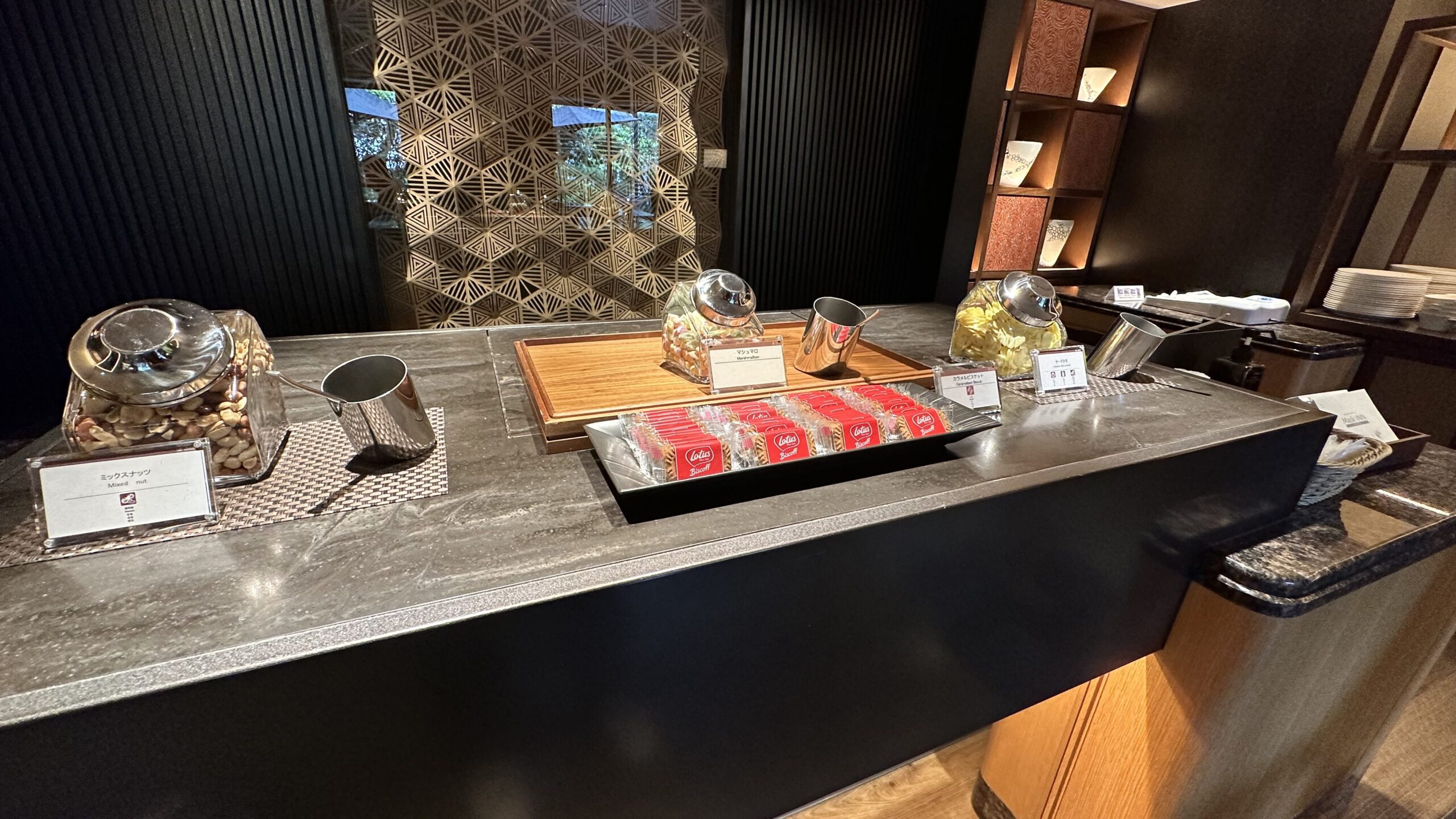 体験記 グランドプリンス高輪 クラブラウンジ花雅を正直にレビュー！最新ドリンク・スイーツ・フードラインアップ - 正直旅行者