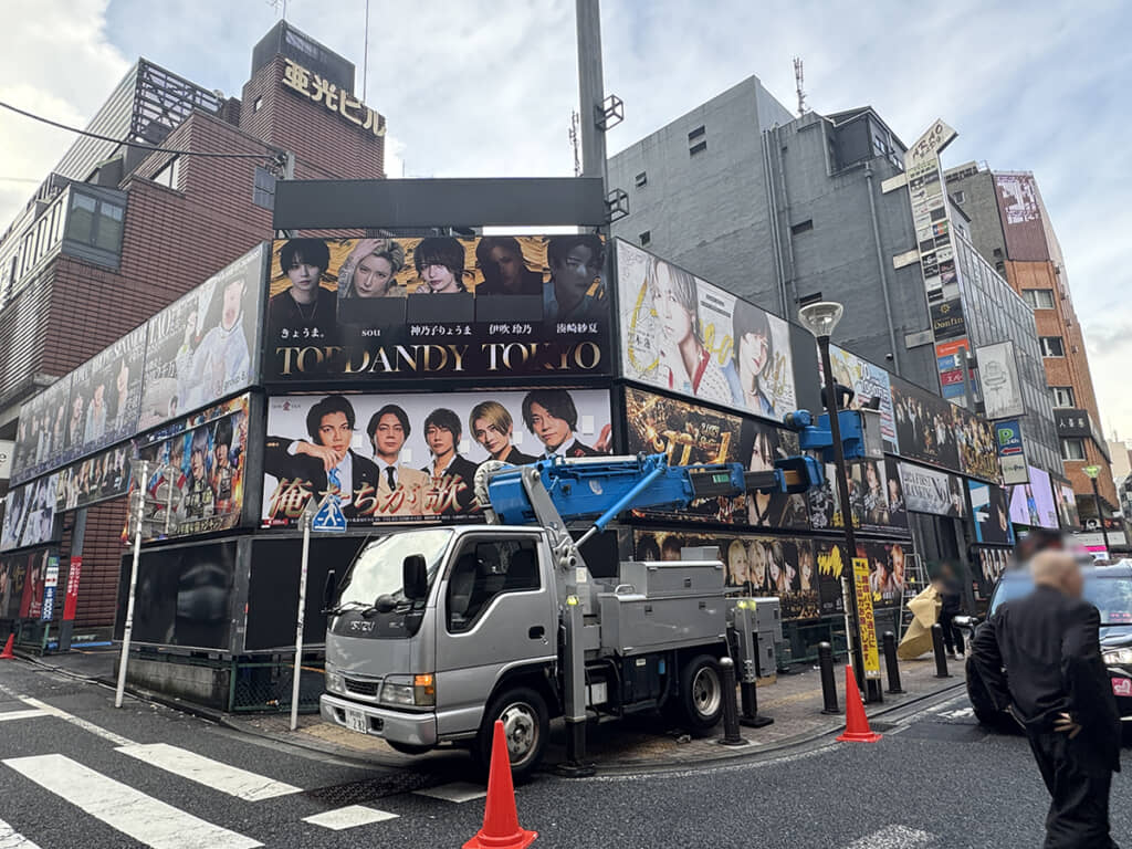 歌舞伎町から「No.1ホスト」の看板が消えた日 “神様”と呼ばれたカリスマホストが風営法改正に心境告白 1 3ニュース ねとらぼ