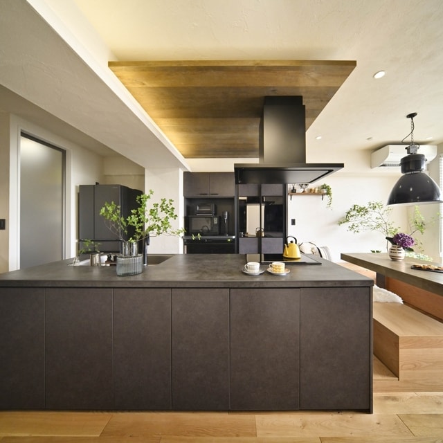 事例付き マンションのキッチンリフォームの費用相場・注意点－リフォームするなら リフォームガイド