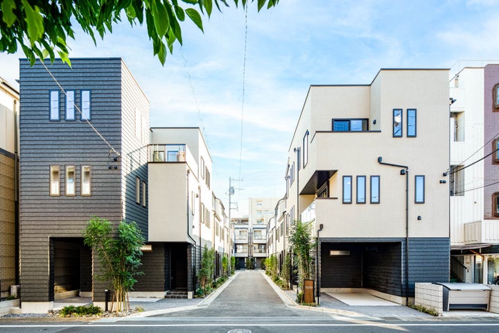 高級住宅地の道路が私人の手に渡った？！ – CarKingdom.jp 自動車王国