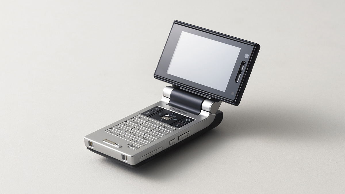 AQUOS ケータイ4の特長AQUOS：シャープ