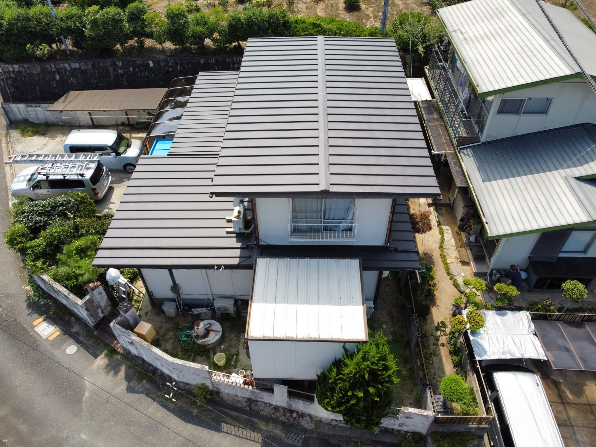 プロが教える！トタン屋根をキレイに修理して費用を安く抑える方法みんなの雨漏り修理屋さん