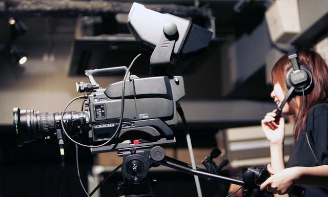 カメラマンの年収は高い？低い？稼げる人の特徴や年収を上げる方法 - 現場を知るプロが、即戦力をご紹介！イベント業界特化の人材採用支援サービス職人BASE