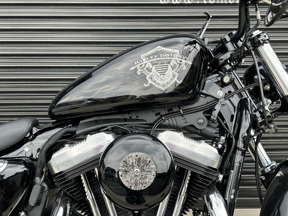 ハーレー タンク カスタムペイント、塗装、製作！BodyWorksRitz ボディワークスリッツ アメ車を中心とした中古車販売、修理、カスタム、鈑金塗装 千葉