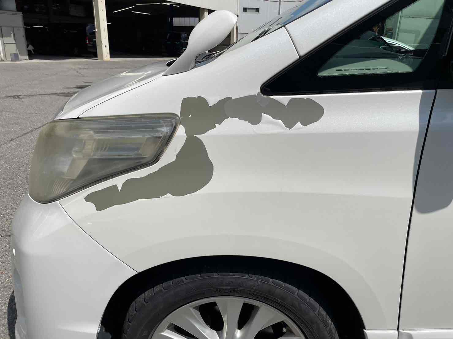 体験談 車の天井塗装剥がれ部分塗装15万円で違和感少なく満足！にじれぽ