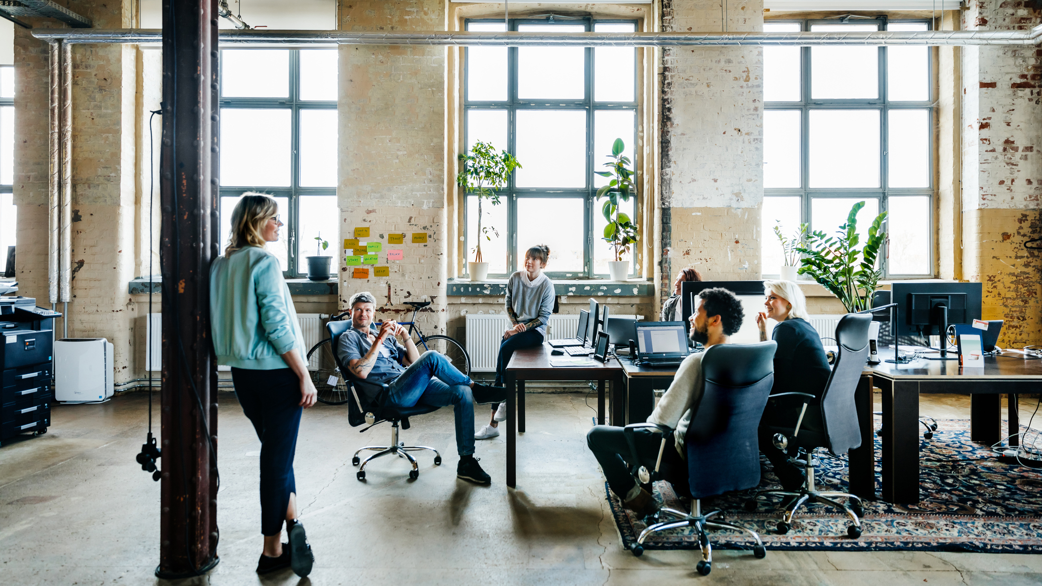 メルボルンの緑あふれるワークスペース。設計事務所が実践するサスティナブルなオフィスデザインAXIS Webデザインの視点で、人間の可能性や創造性を伝えるメディア