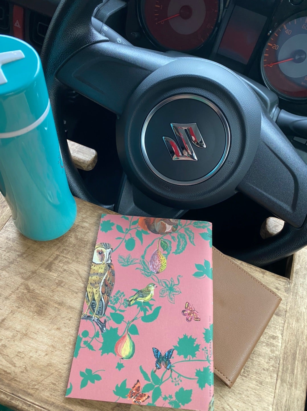 ミッフィーのカー用品。いつもの車内にリラックス空間を作りませんか？ミッフィーのデュフィーザーが写真のとおりプチかわいくてさりげない。Perfect World Tokyo