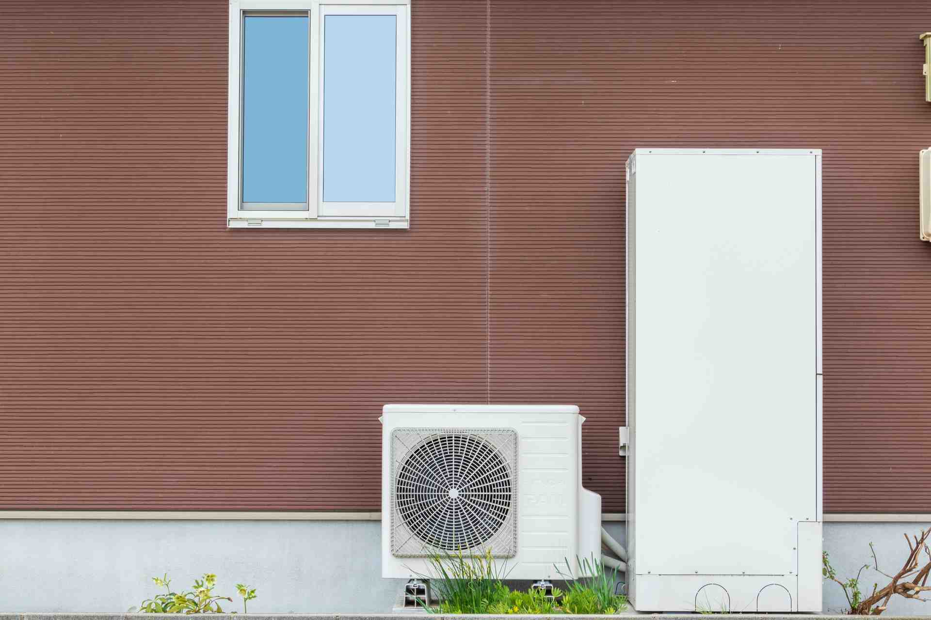 エアコン取付部の壁補強 : 『シーン・ホーム・ファクトリー』リフォーム日記＾0＾