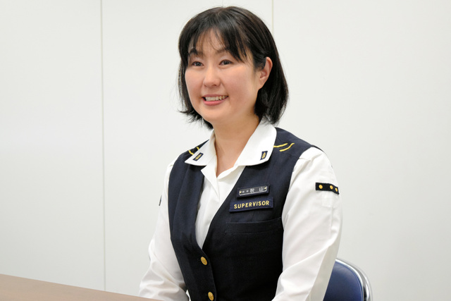 🚄✨夏休みの特別体験！ 「ファミリー車両で行く鉄道博物館の旅」ツアー参加者募集中！ 現役の新幹線乗務員と一緒に、運転士・車掌のお仕事を体験しながら鉄道博物館へGO！自由研究にもぴったりな、学びとワクワクが詰まった1日です🎓📅開催日：8月20日 水📍出発