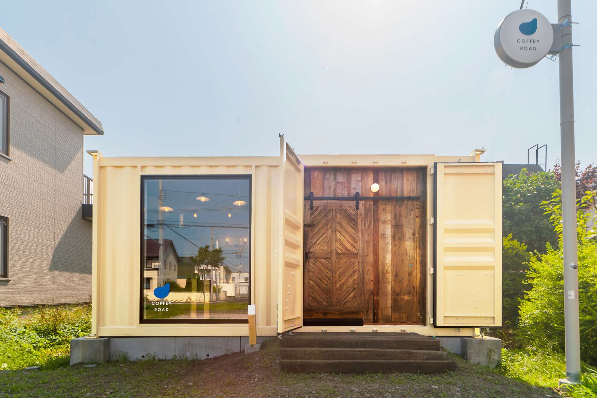 施工実績店舗コンテナハウス 2040 FUKUOKA JP