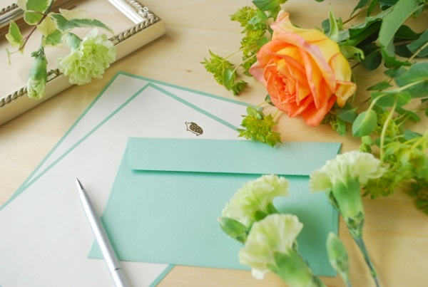 退職祝いや送別で贈るメッセージ文例集！お礼や親しくない方への例文も選び直せるソーシャルギフト GIFTFUL ギフトフル