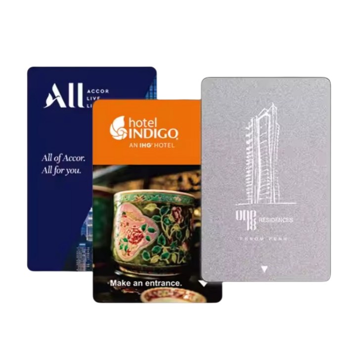 ホテルキーカード - ルームキーのストックフォトや画像を多数ご用意 - ルームキー, ホテル, 白背景 - iStock