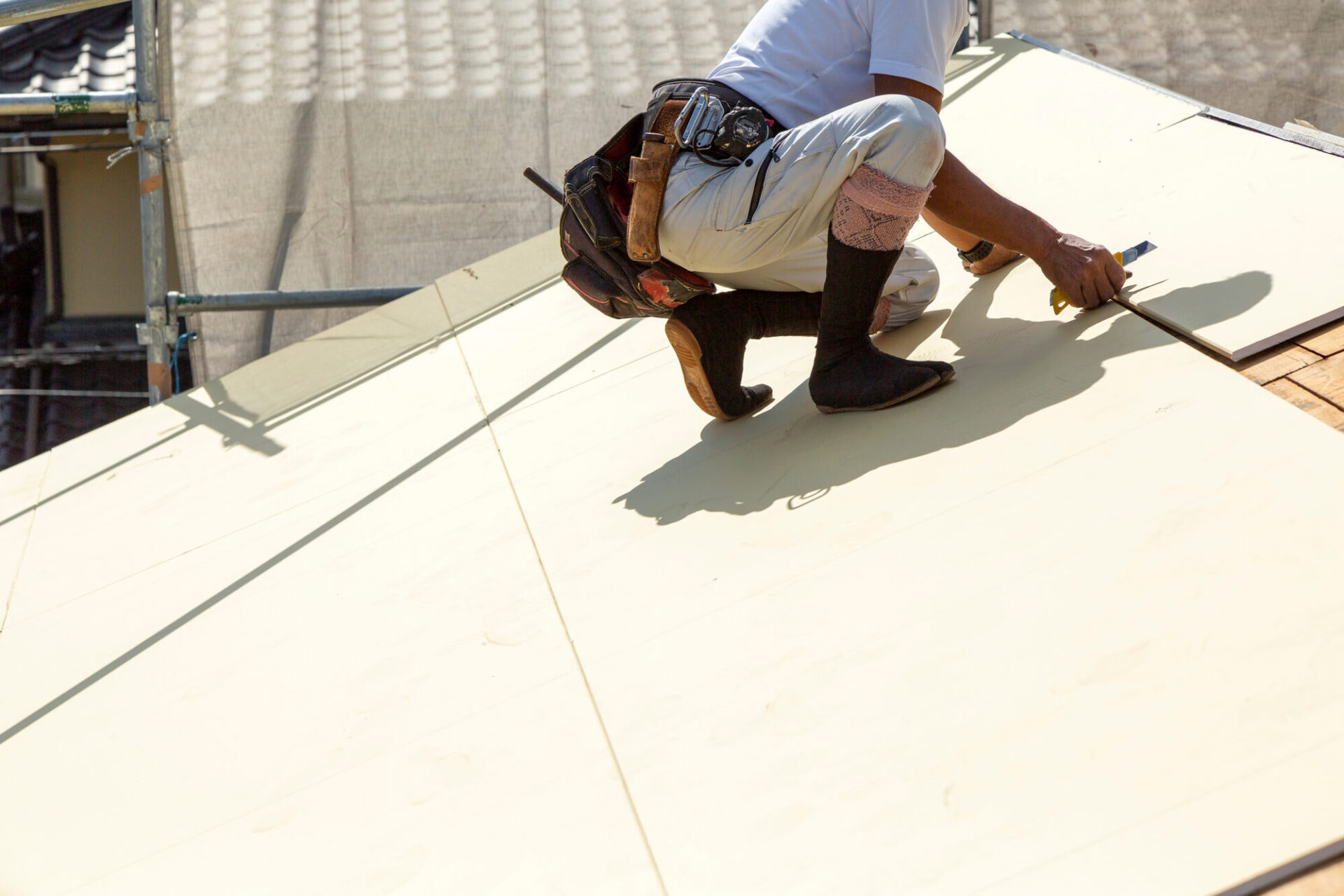 トタン屋根の修理費用の相場と失敗しない優良業者の選び方を徹底解説千葉・東京・関東は屋根修理プラスへ