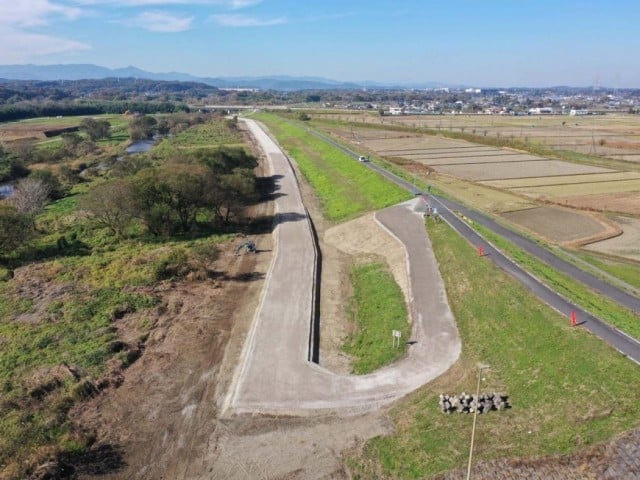 工事用道路導入実例補強土工法・製品を提供するヒロセ補強土補強土工法・製品を提供するヒロセ補強土株式会社