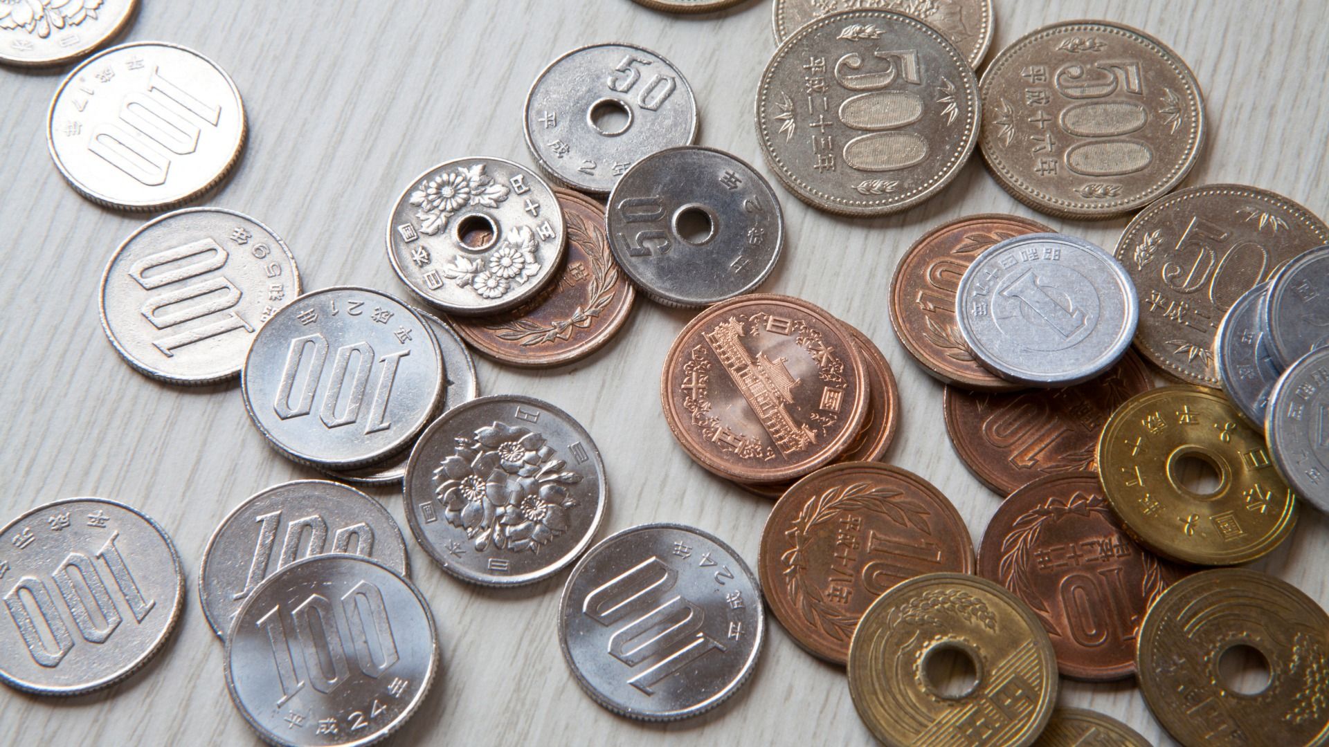 ATM 手数料無料で小銭貯金を両替したら、7回も入金する羽目にzoekazuAI app. 開発者