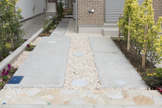 𝐚𝐧 𝐡𝐨𝐦𝐞低予算で叶えた ホテルライク×グレーのおうち外構をなるべく抑えるにはアレが大事🏠 低予算で叶える家づくりは →@an_home_0330 外構を安く抑えるには'比較