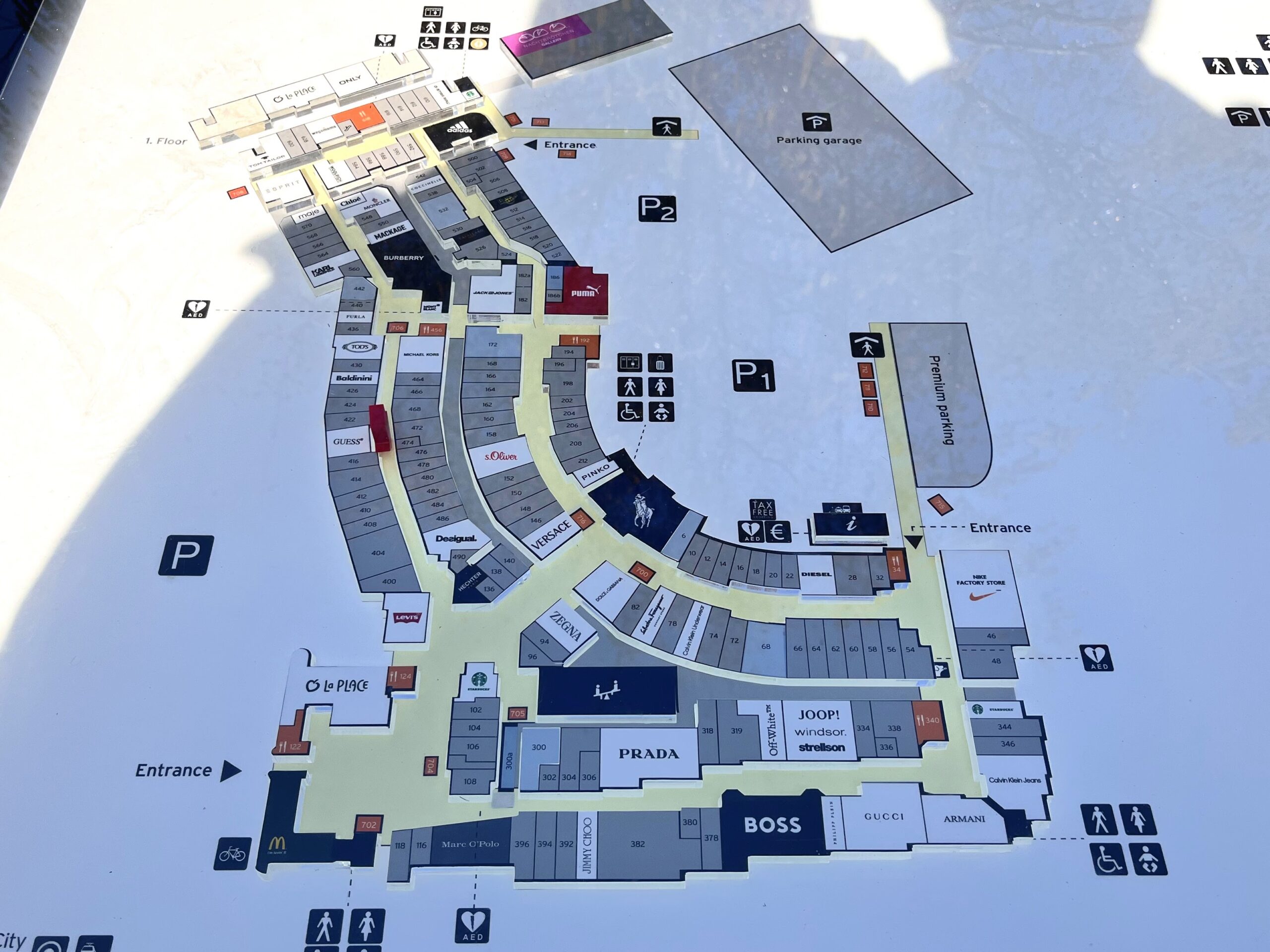 Roermondルールモントはアウトレットだけじゃもったいない！素敵なテラスレストラン : ドイツ、天然暮らし