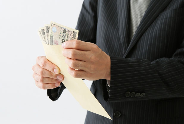 バスの運転手さんがすれ違ったとき、手をあげて挨拶するのかっこ良すぎるMachiキャリアコンサルタント・ライタ