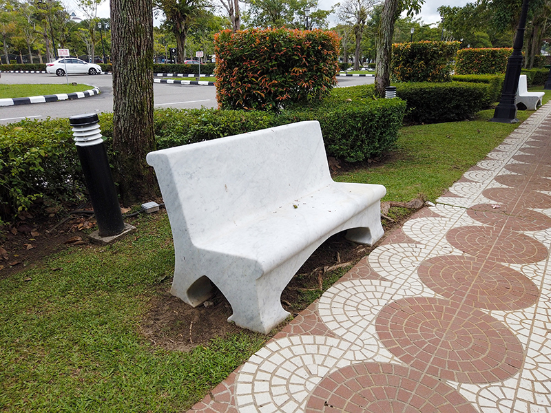 桁違いのゴージャスさ。お金持ちの国「ブルネイ」の美しすぎるモスク - TRiP EDiTOR