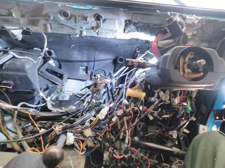 スズキ ジムニーシエラ JB74W デイライト取付グーネットピット