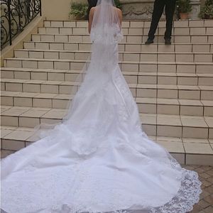 ⭐️RANDY FENOLI is COMING TO COLLEGE STATION, TX NEXT MONTH ON OCT 18th &19th!!!⭐️, 🤍Dresses that will be featured in-store for this event includehis NEWEST Keepsake Collection which is not yet in