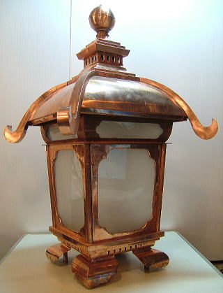 京都の八坂の塔と軒灯の写真素材FYI02656589ストックフォトの Qlean Market キュリンマーケット