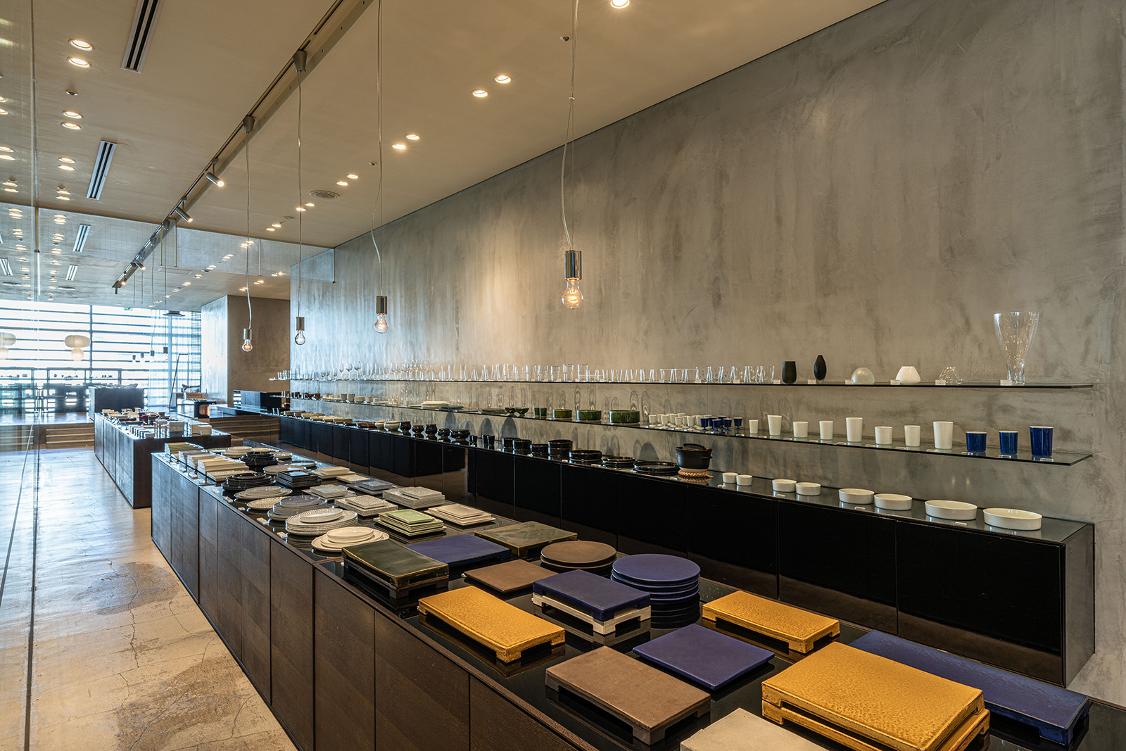 Time ＆ Style Osaka Grand Opening 本日、Time & Style Osakaがオープンいたしました。みなさまのご来店をお待ちしています。 Time & Style Osaka 大阪市中央区南船場2丁目7-14大阪写真会館1F11:00-19:00 水曜定休大阪メトロ御堂筋線 心斎橋駅徒歩7分 大阪メトロ