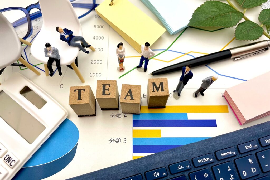 英語起業®︎の専門家 武智さやか アメリカ在住・英語本著者最近嬉しいことがありました* プロフィール* 米国法人Weracy LLC 英語起業塾主宰武智さやか @eigo_kigyo_takechisayaka 英語コーチ・英語ビジネス集客専門家 日米2社経営ママ 英語本著者 大学英語講師