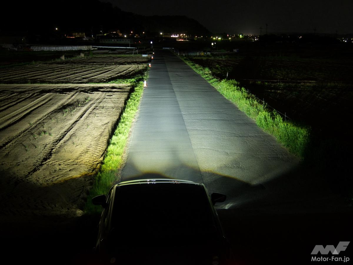 楽天市場 最新版 アルミ製 自転車ライト 1600ルーメン 1200mAh 大容量 USB充電 電池残量表示 360度角度調整 自転車用ライト サイクル ライト ヘッドライト 防水ライト 懐中電灯 高輝度 おしゃれ シンプル usb 実用点灯最大16時間 長時間 ライト ハイキング サイクリング