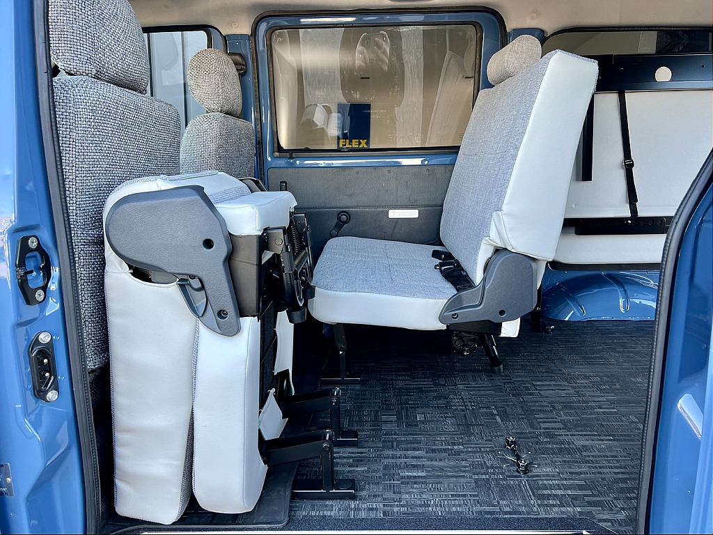 オグショーオリジナルシート：キャプテンシートトランポ ハイエース他 内装設計・カスタム施工・製造販売「オグショー」do-blog ドゥブログ