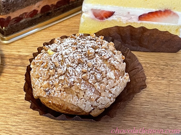 不動前equilibre エキリーブル店頭で頂ける贅沢なテイクアウトパフェに惹かれて @equilibre_tokyoさんへ。 頼んだモノメルバエキリーブル 1990円・ equilibre エキリーブル@equilibre_tokyo 不動前駅から56m東京都品川区西五反田5