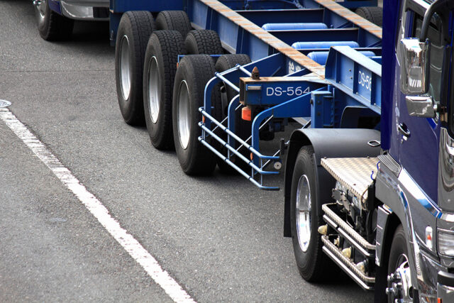 トラックの荷台名称を詳しく解説！名前と役割をチェック - TRUCK BIZ