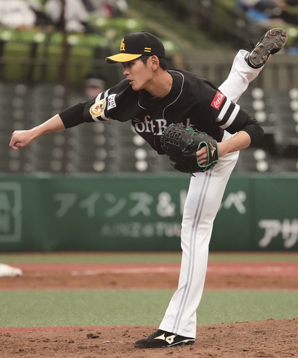 福岡ソフトバンクホークス５３ 泉 圭輔 いずみ けいすけ の使用ギア -2023